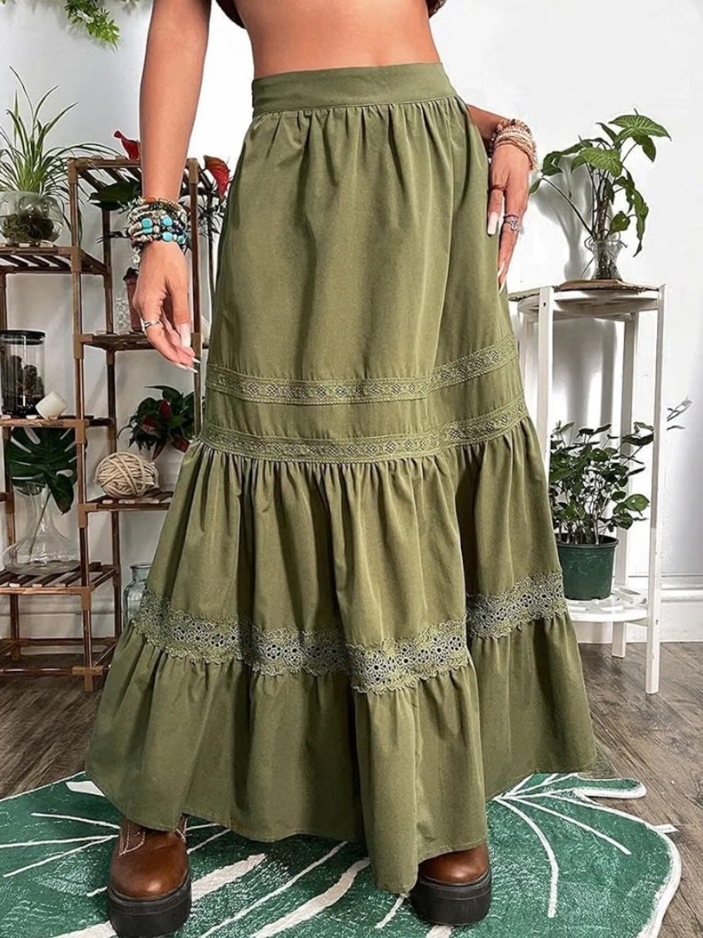 Tiered cottagecore skirt, khaki green, size small